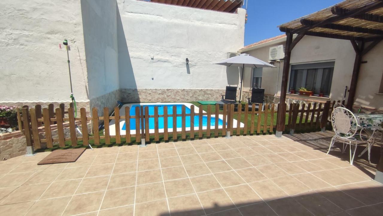 La Casa Del Cerrillo Villa Sonseca Luaran gambar