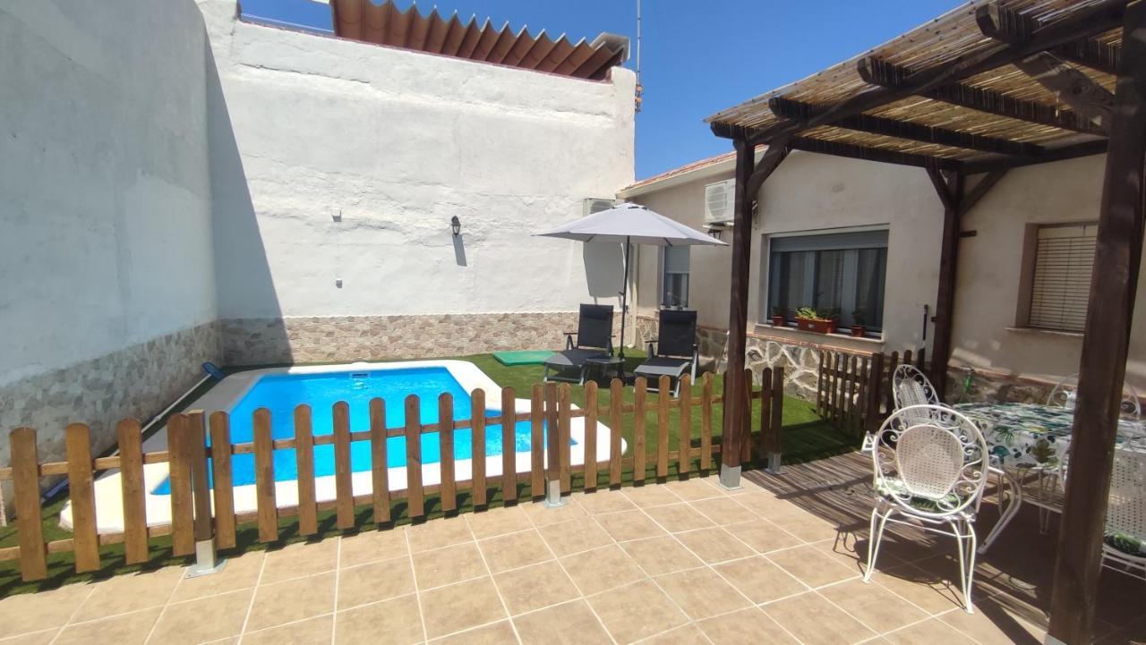 La Casa Del Cerrillo Villa Sonseca Luaran gambar